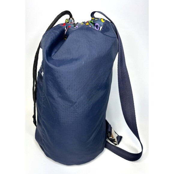 LeSportSac Sling Bucket Crossbody Bag Drawstring Top Reversible Hearts Navy EUC - Picture 12 of 16